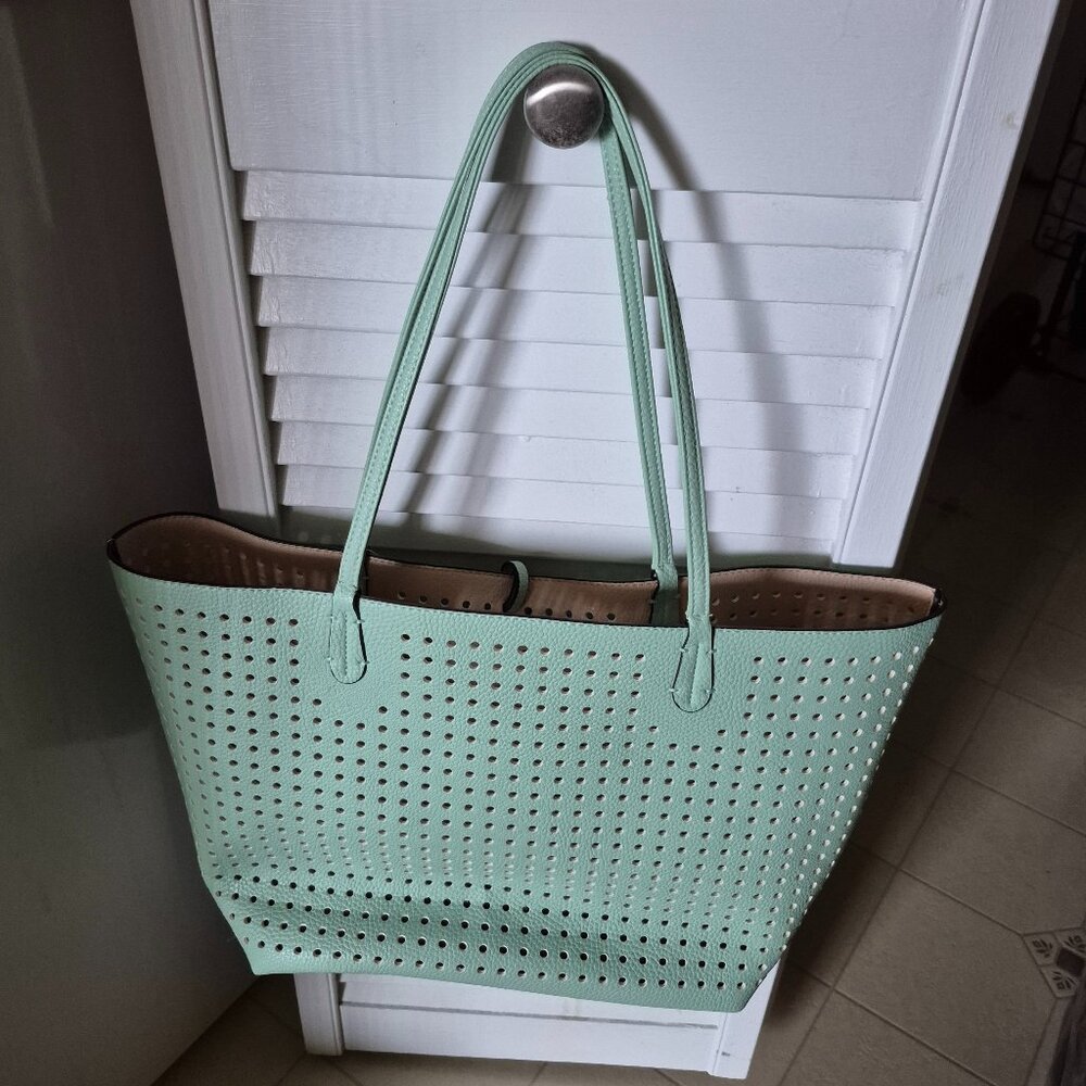 Reversible Tote - Picture 2 of 7